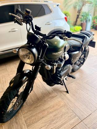 TRIUMPH STREET SCRAMBLER 